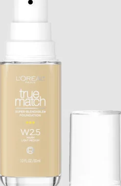 L'Oreal Super-Blendable Foundation W2.5, Light Medium Fashion